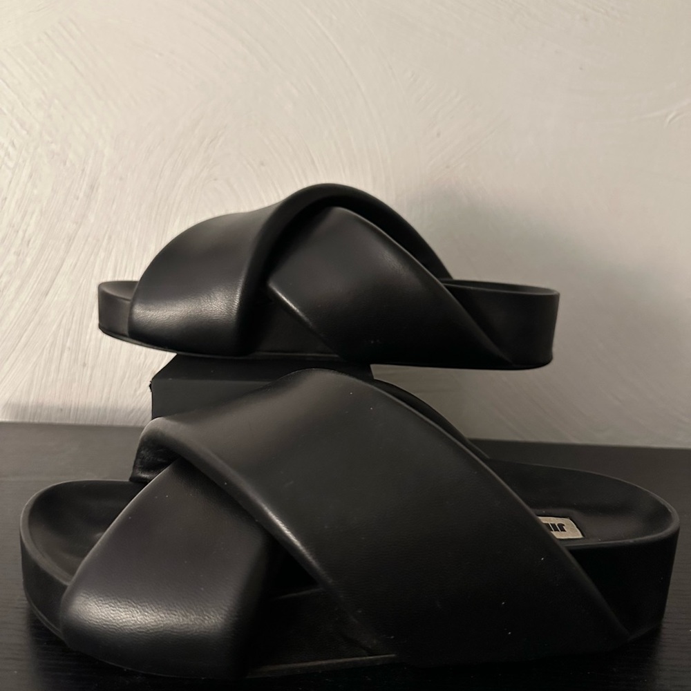 Jil Sander Black Leather Crisscross Slide Sandals - Picture 3 of 7